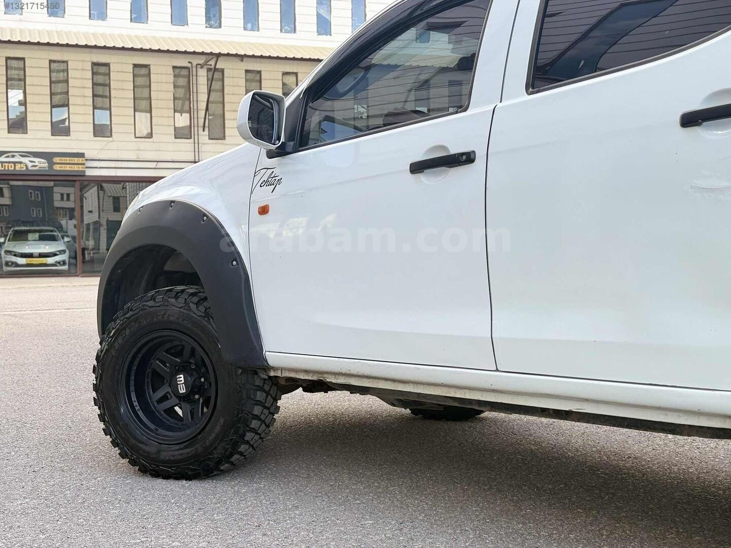Galeriden Isuzu D-Max 2.5 4x4 LTD 2014 Model Erzurum 325.000 km Beyaz 7