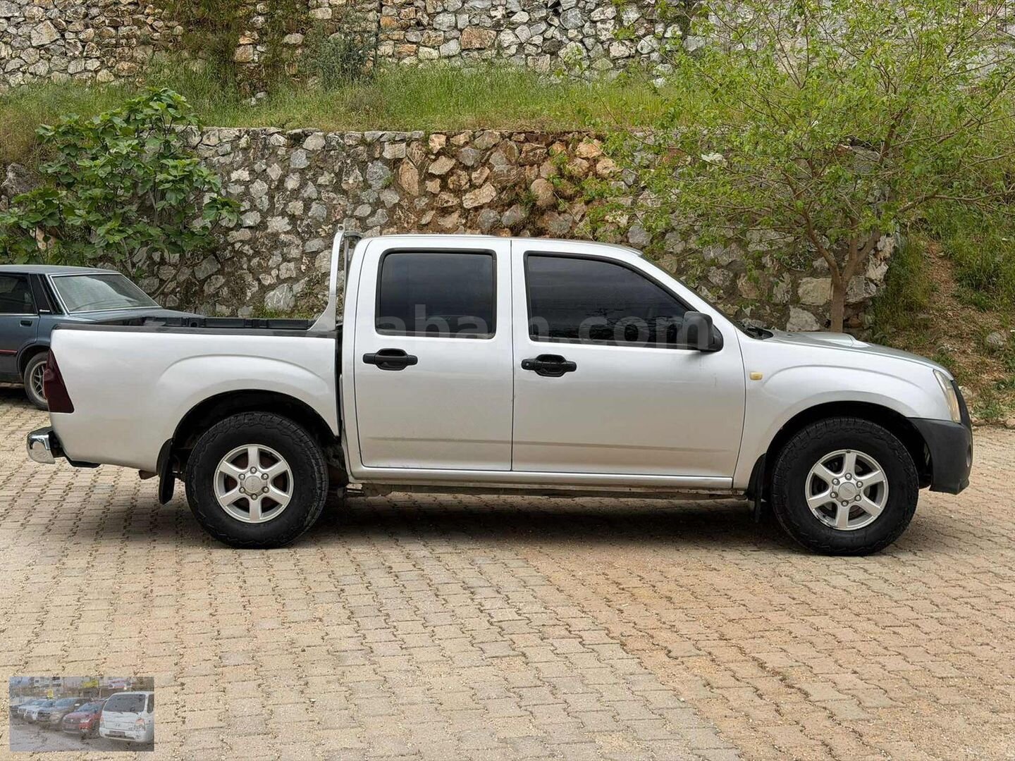 UĞUR OTO'DAN KARTA TAKSİT 2009 MODEL 381.030 KM'DE İSUZU D MAX 5