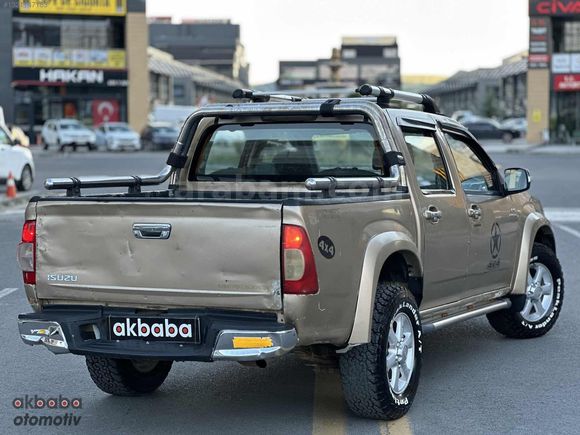AKBABA OTOMOTİVDEN 2009 MODEL ÇİFT KABİN 4X4 MOTRU GÜZEL