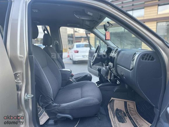 AKBABA OTOMOTİVDEN 2009 MODEL ÇİFT KABİN 4X4 MOTRU GÜZEL