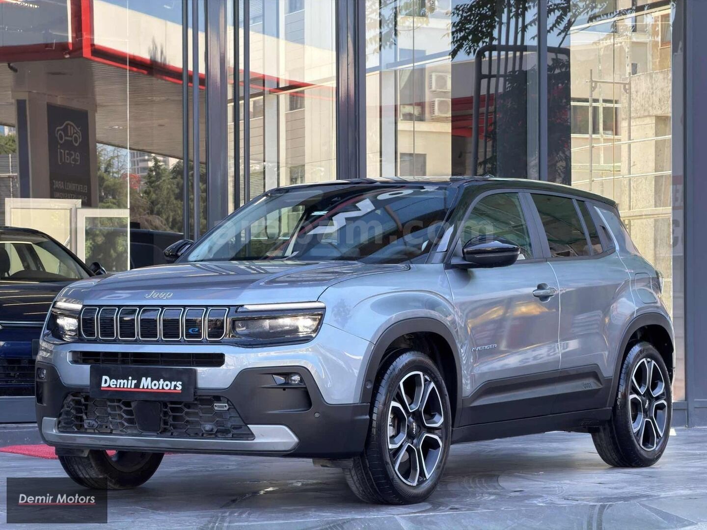 Galeriden Jeep Avenger Electric Summit 2023 Model İstanbul 44.000 km Gri 2
