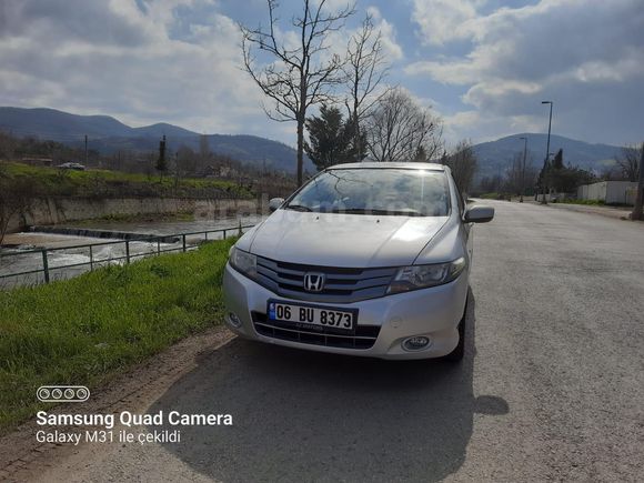 Sahibinden Honda City 1.4 ES 2009 Model
