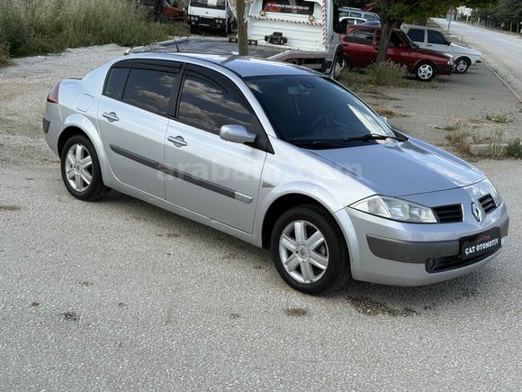 2005  MODEL MEGANE 2 1.6  DYNAMİQUE MASRAFSIZ CAM GİBİ..