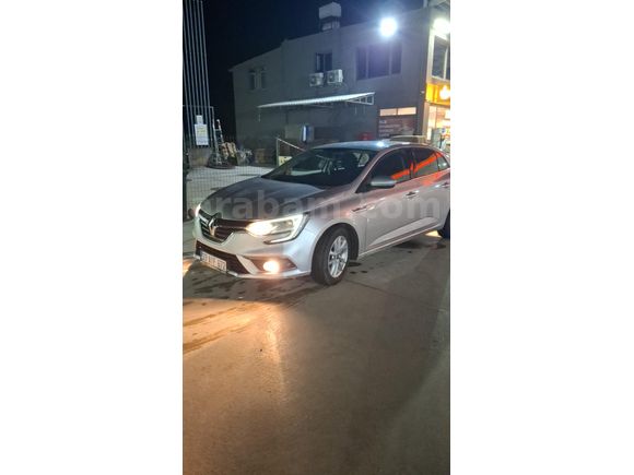 Sahibinden Renault Megane 1.5 Blue DCI Touch 2019 Model