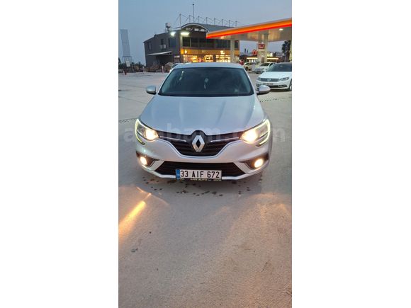 Sahibinden Renault Megane 1.5 Blue DCI Touch 2019 Model