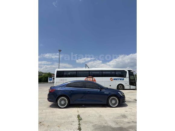 Sahibinden Renault Megane 1.3 TCe Joy 2022 Model 