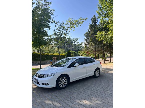 Sahibinden Honda Civic 1.6i VTEC Eco Elegance 2012 Model 