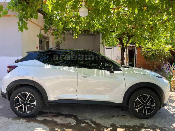 Poşetleri üzerinde Sahibinden Nissan Juke Platinum 2025