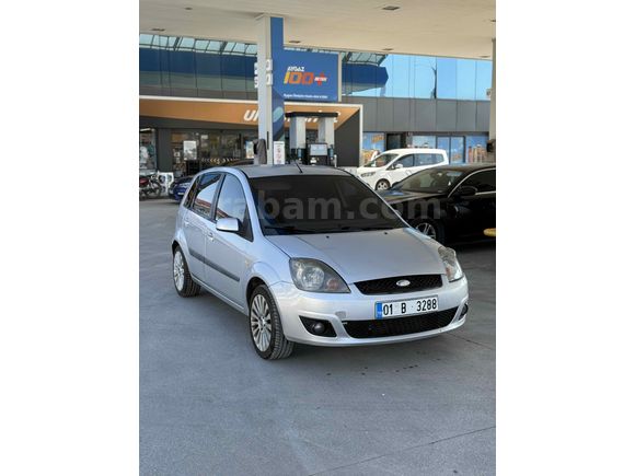 Sahibinden Ford Fiesta 1.6 TDCi Ghia 2007 Model  250.000 km Gri (Gümüş)