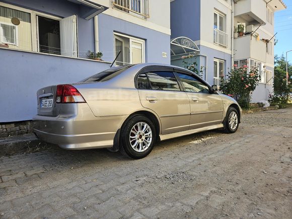 Sahibinden Honda Civic 1.6i VTEC LS 2005 Model