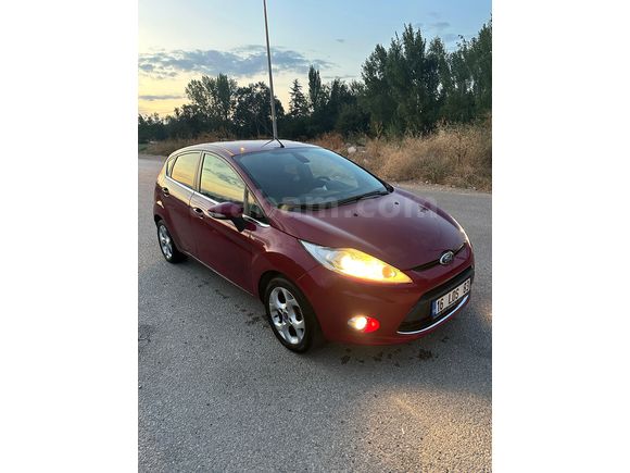 Sahibinden Ford Fiesta 1.4 Titanium 2011 Model 