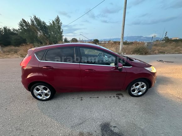 Sahibinden Ford Fiesta 1.4 Titanium 2011 Model 