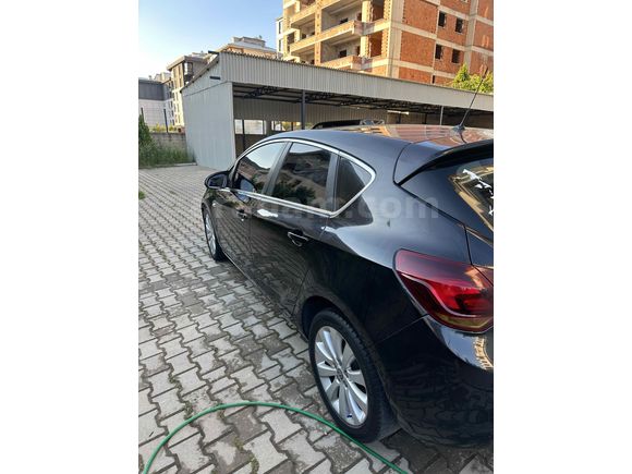 DÜŞÜK KM TEMİZ ASTRA 