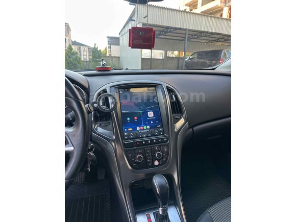 DÜŞÜK KM TEMİZ ASTRA 