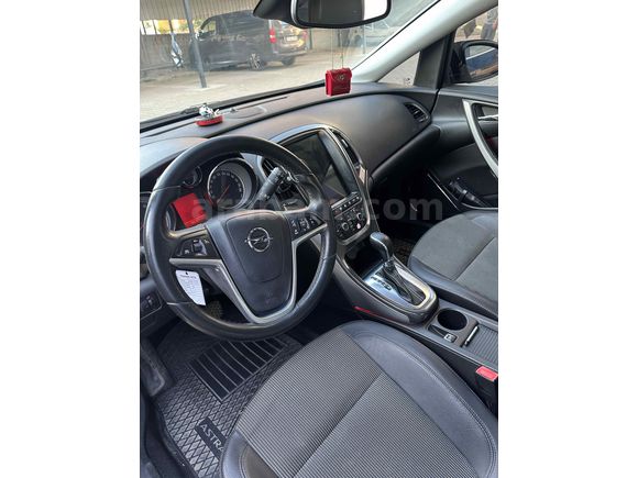 DÜŞÜK KM TEMİZ ASTRA 