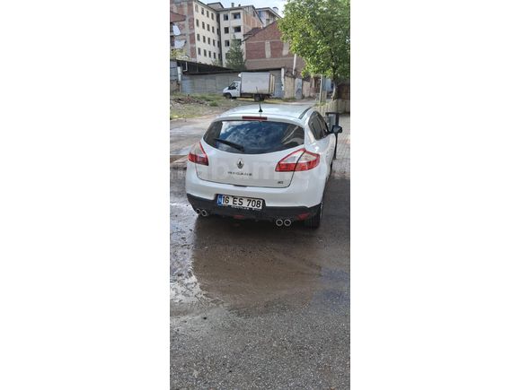 Sahibinden Renault Megane 1.5 dCi Expression 2012 Model  205.000 km Beyaz