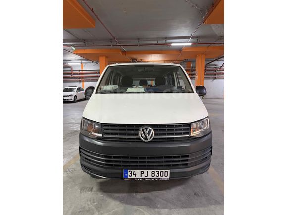 Volkswagen Transporter 2.0 TDI Camlı Van