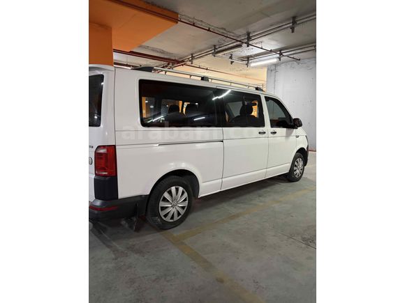 Volkswagen Transporter 2.0 TDI Camlı Van
