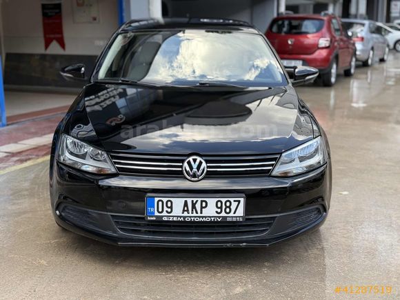 VADE TAKAS İMKANLI JETTA 2 PARÇA BOYALI İÇi BEJ