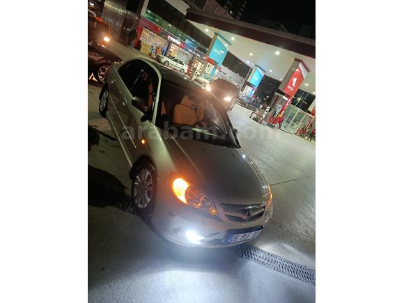 Sahibinden Honda Civic 1.6i VTEC LS 2004 Model
