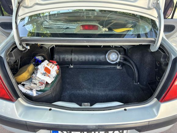 Sahibinden Renault Clio 1.4 Expression 2003 Model 