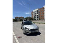 Sahibinden Ford Focus 1.5 TDCi Titanium 2017 Model  146000 km Gri (Gümüş)