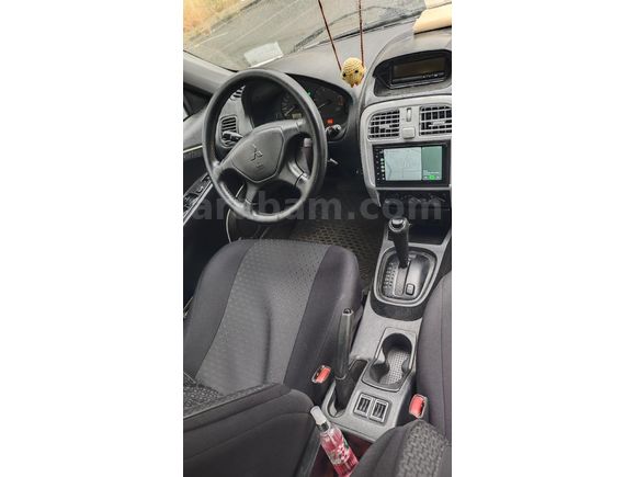 Sahibinden Mitsubishi Carisma 1.6 Avance 2001 Model