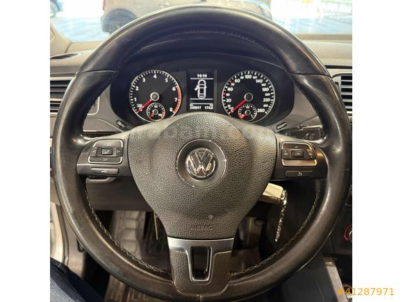 EGETUĞ 2013 Jetta Comfortline Dsg Lpg Park Sensörü 250.000 Km