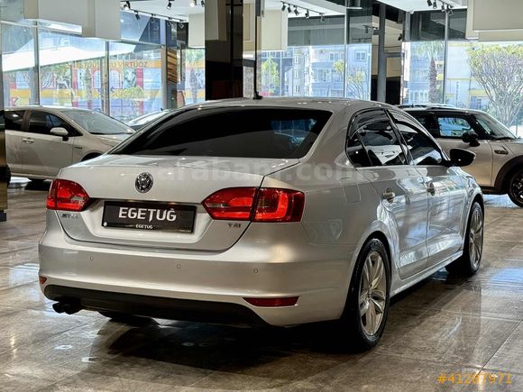 EGETUĞ 2013 Jetta Comfortline Dsg Lpg Park Sensörü 250.000 Km