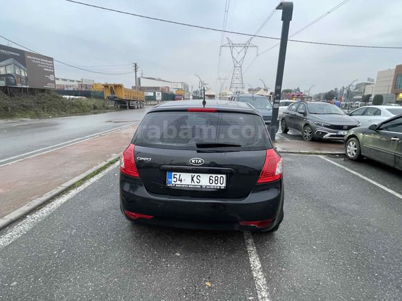 Sahibinden Kia Ceed 1.6 CRDi Concept 2011 Model 