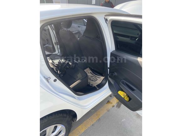 Sahibinden Renault Clio 1.0 TCe Icon 2023 Model 