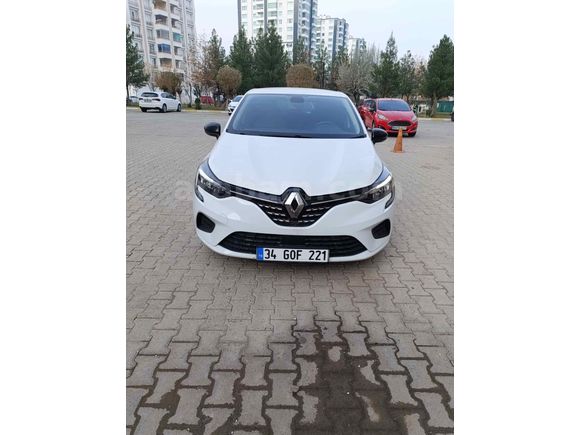 Sahibinden Renault Clio 1.0 TCe Icon 2023 Model 