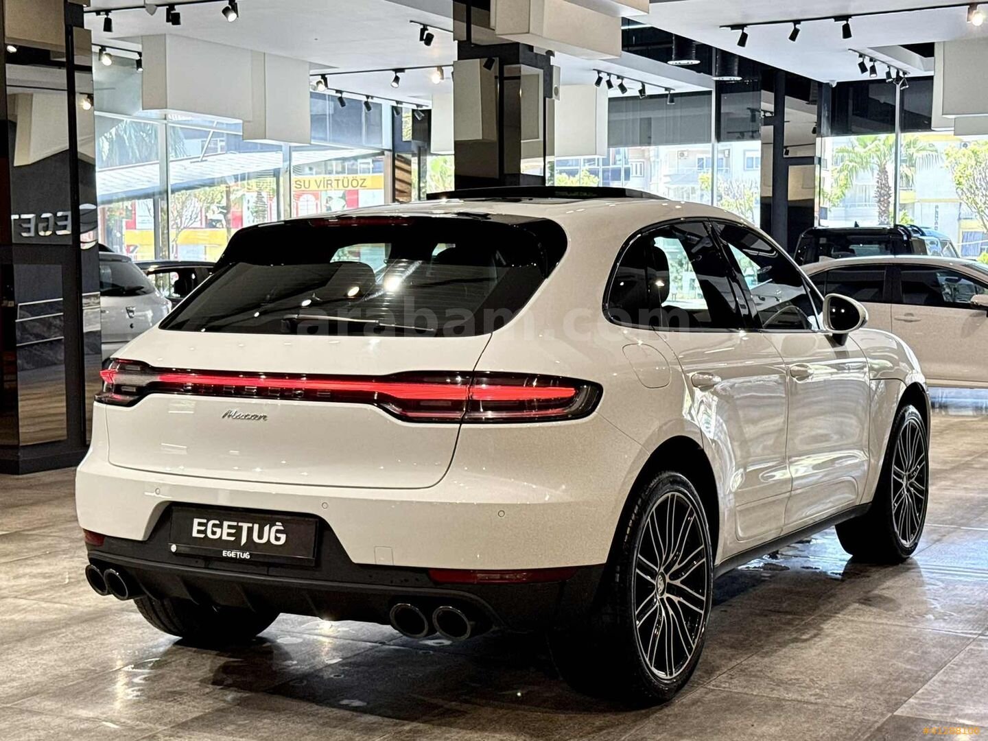 Galeriden Porsche Macan 2.0 2020 Model Antalya 166.800 km Beyaz 5