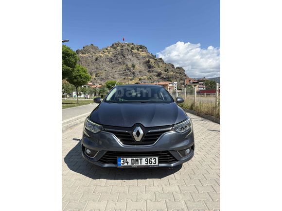 Sahibinden Renault Megane 1.5 Blue DCI Touch 2020 Model 