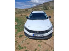 Sahibinden Fiat Egea Cross 1.4 Fire Street 2021 Model  90.000 km Beyaz