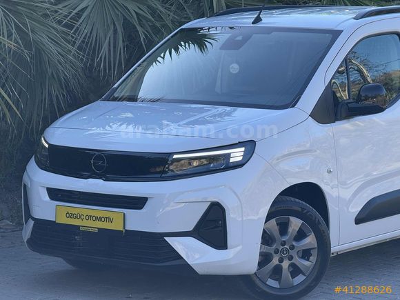 -ÖZGÜÇ OTOMOTİV -DEN DÜŞÜK KM OTOMATİK VİTES HATASIZ ORJİNAL