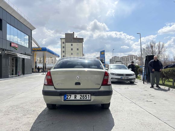 Sahibinden Renault Clio 1.4 Expression 2004 Model Kayseri 231.000 km Şampanya