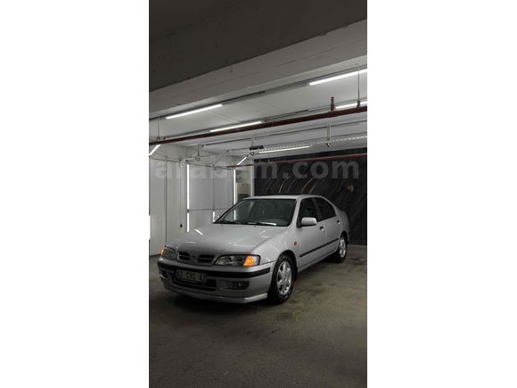 Sahibinden Nissan Primera 1.6 Special Edition 1999 Model 