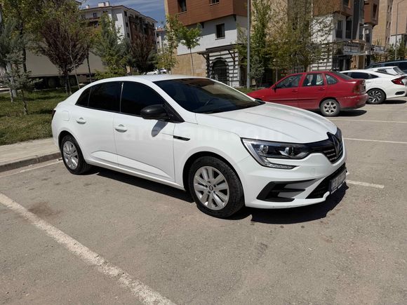 Sahibinden Renault Megane 1.3 TCe Joy 2021 Model 