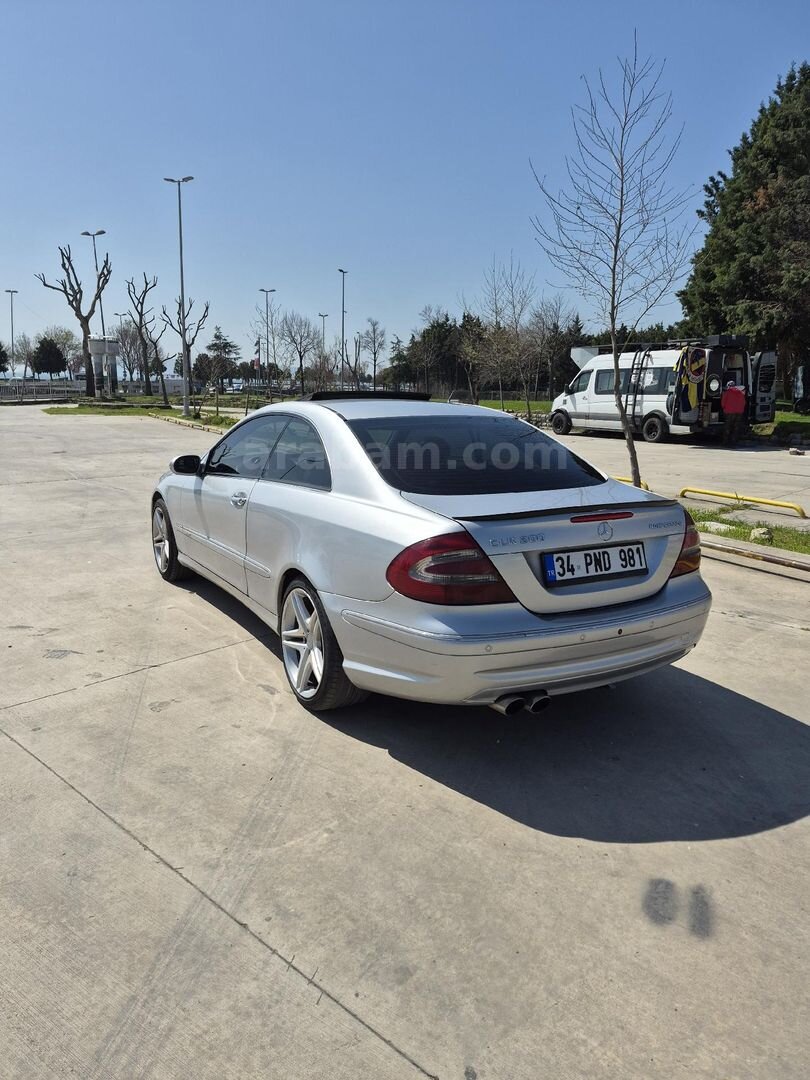 Sahibinden Mercedes - Benz CLK 200 Kompressor Elegance 2003 Model İstanbul 313.000 km Gri (Gümüş) 5