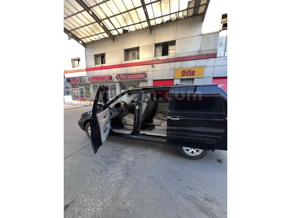 Sahibinden Kia Carnival 2.9 CRDi Premium 2004 Model 
