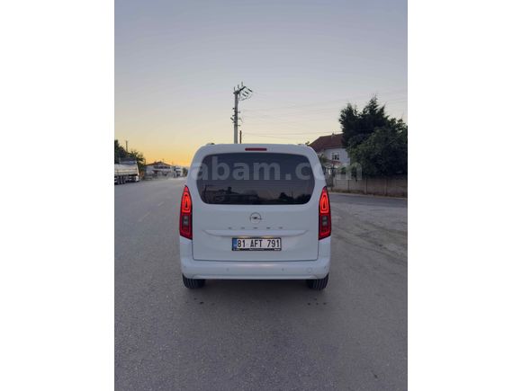Sahibinden Opel Combo 1.5 CDTI Essential 2025 Model 