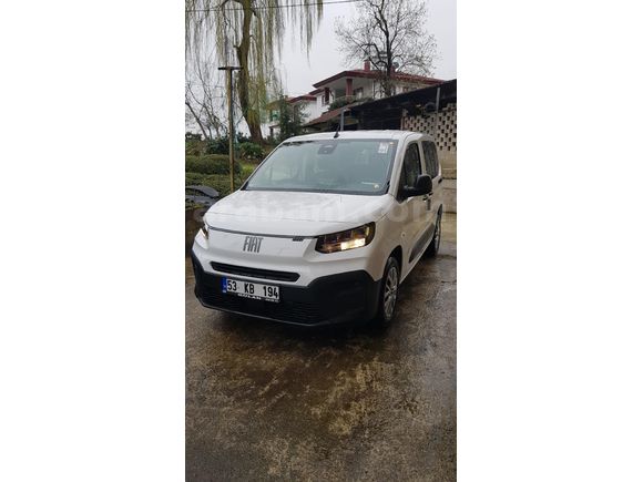 2026 Çıkışlı Sahibinden Fiat Doblo Combi 1.5 BlueHDi Easy 2025 Model  6.000 km Beyaz