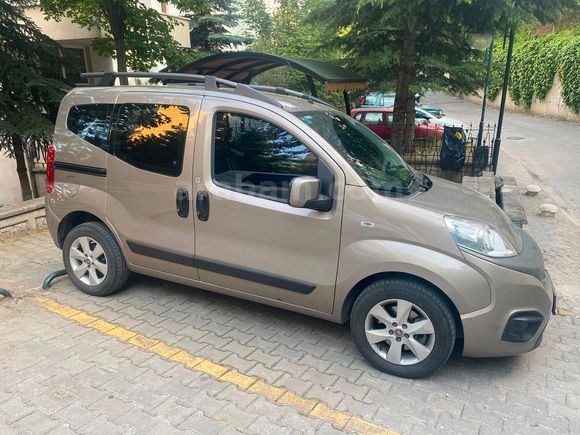 TAMAMEN SERVİS BAKIMLI-NADİR RENK Fiat Fiorino Combi 1.3 Multijet Safeline 2023 Model 