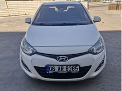 Tüm bakımları yeni Hyundai i20 1.4 CVVT Sense 2013 Model 