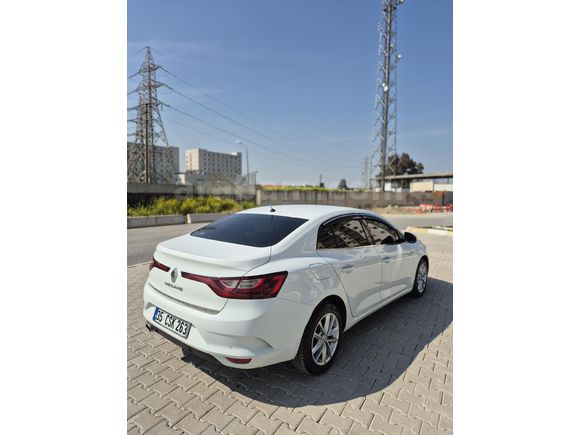 Sahibinden Renault Megane 1.6 Joy 2016model pazarlık mevcuttur. araç kısa süreliğine satılıktır.