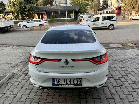 Sahibinden Renault Megane 1.3 TCe Joy 2021 Model 