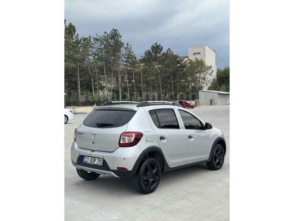 Sahibinden Dacia Sandero 1.5 dCi Stepway 2016 Model 