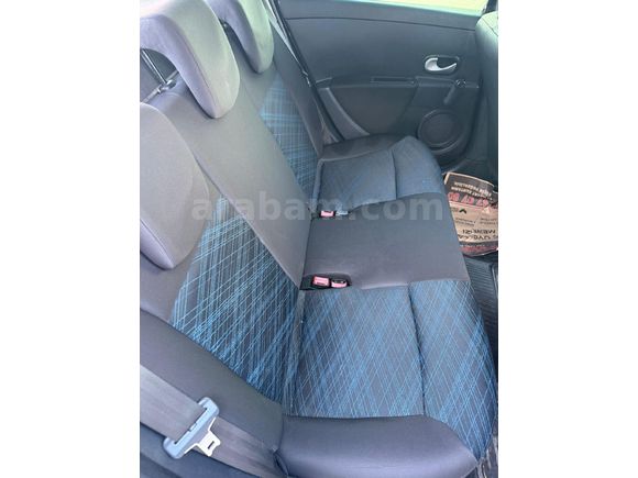 Sahibinden Renault Clio 1.2 Expression 2009 Model     OTOMATİK!!!