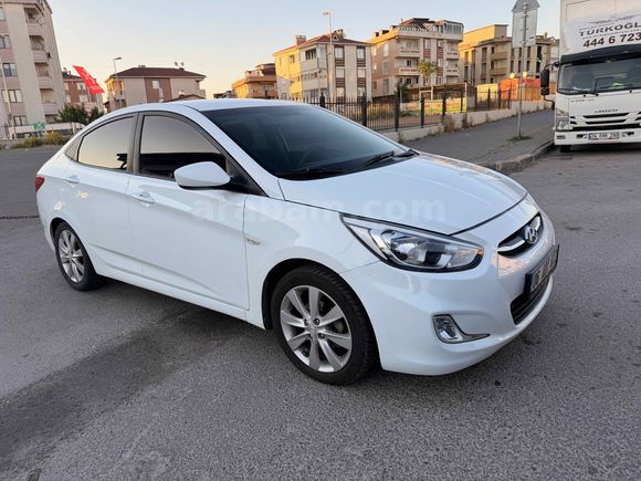 Galeriden Hyundai Accent Blue 1.4 D-CVVT Mode Plus 2016 Model İstanbul